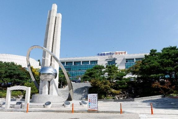 화성시, 경기도 AI 로봇 활용 어르신 건강관리 공모사업 선정