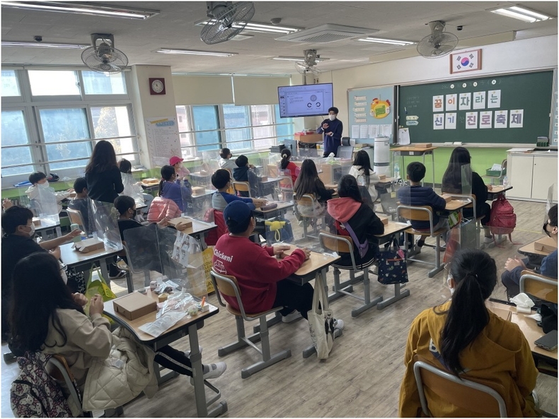 (20211104 청소년재단) 보도자료(정자) 메이커스페이스와 함께 미래를 향한 즐거운 발걸음