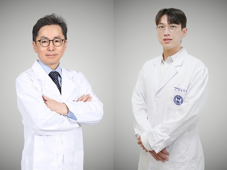 의정부을지대병원 피부과 박경찬 교수(좌), 마취통증의학과 김형균 교수(우) ⓒ타임즈