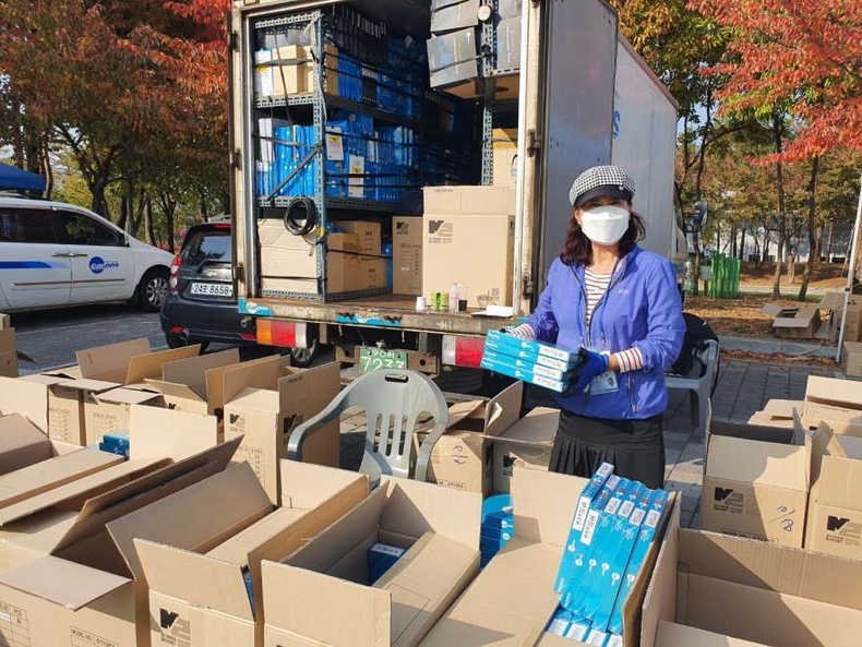 경기도자동차전문정비사업조합 성남시지회, 성남시청 B동주차장에서 성남시민 안전을 위한 동절기 대비 자동차 무상점검 행사 실시. 부품 지원중(1) ⓒ타임즈