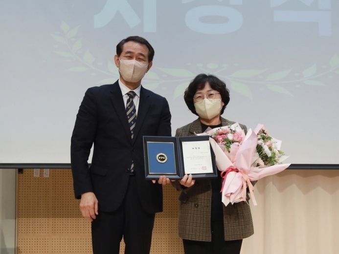 (20221110)청소년재단_경기도청소년지도자대회 표창 수상 ⓒ타임즈