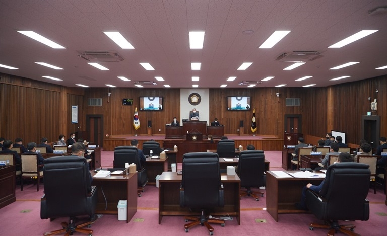 여주시의회 회의 사진 ⓒ타임즈
