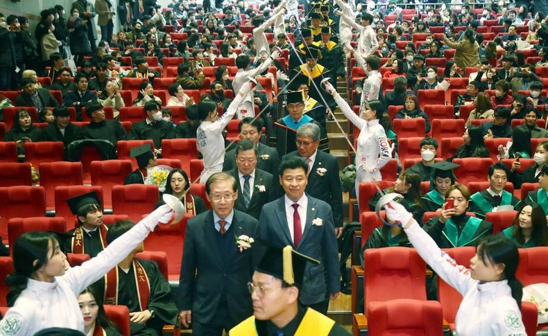 2월 17일(금) 11시 한국체육대학교 필승관 5층에서 열린 한국체육대학교 2022학년도 전기 학위수여식에 참석했다. ⓒ타임즈