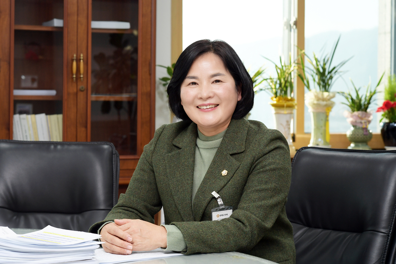 양평군의회 윤순옥의장 ⓒ타임즈