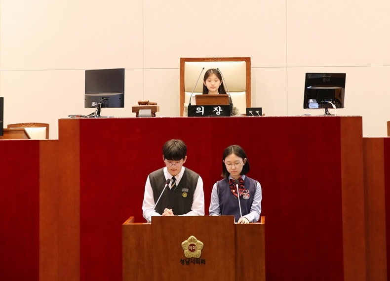 제7대 청소년의회 본회의 성료 (1) ⓒ타임즈