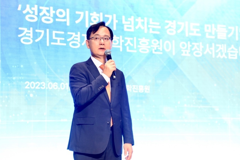 (사진1)강성천 원장님 정책 발표 ⓒ타임즈