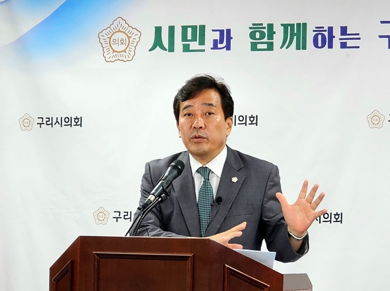 구리시의회(권봉수 의장)는 7월 19일 의회 멀티룸에서 2023년 7월 2차 구리시의회 의정 브리핑을 실시했다. ⓒ타임즈