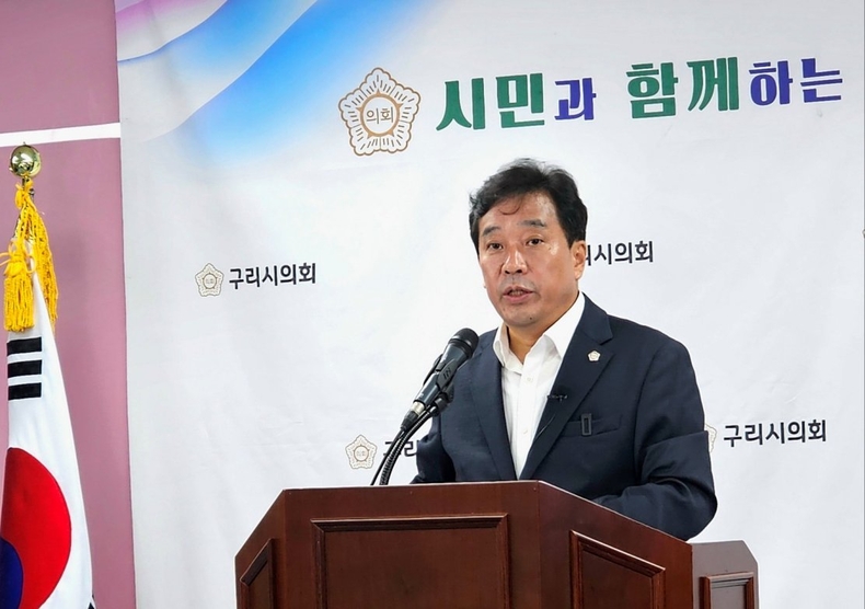 구리시의회(권봉수 의장)는 의회 멀티룸에서 2023년 8월 2차 구리시의회 의정 브리핑을 실시했다 ⓒ타임즈