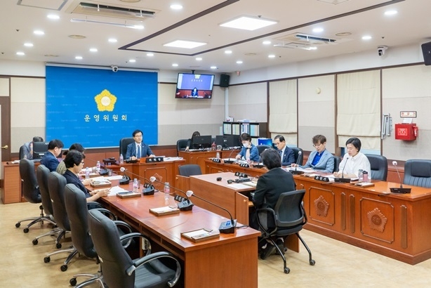 23일 강남구의회 폐회 중 운영위원회 제1차 회의 모습 ⓒ타임즈