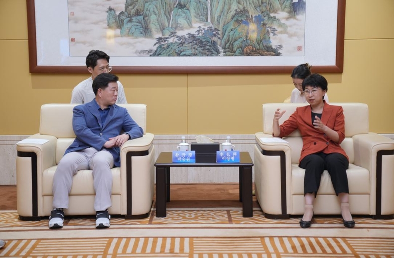 (광명2)박승원 광명시장이 이장평 랴오청시 당서기와 회담을 갖고있다 ⓒ타임즈