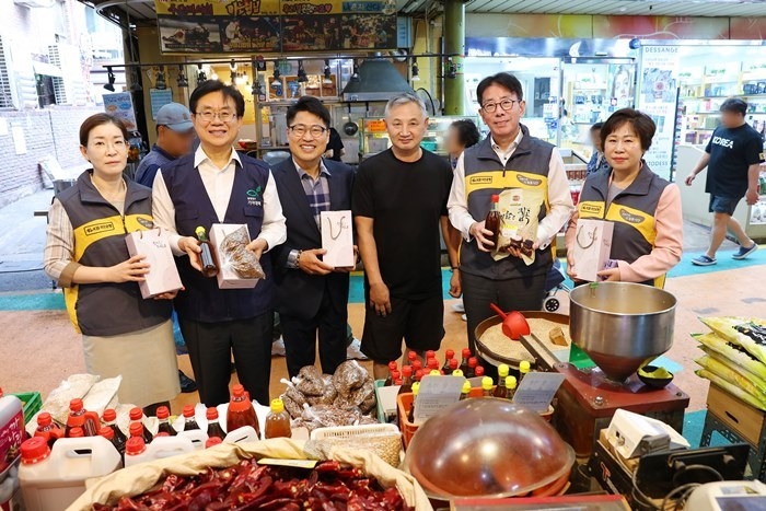 KB국민은행, 13년째 추석맞이 ‘전통시장 사랑나눔 행사’ 2 ⓒ타임즈