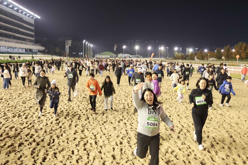 경주로 마라톤 패밀리런 현장 ⓒ타임즈