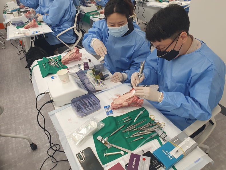 보건복지부(장관 조규홍)로부터 2022년 유치한 ‘광역형 국산의료기기 교육훈련지원센터’1단계 사업을 성공적으로 수행해 괄목할만한 K의료기기 시장진출 성과를 거뒀다고 22일 밝혔다. 2 ⓒ타임즈