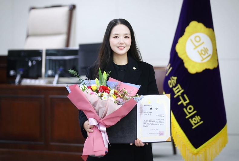 송파구의회 김샤인 의원, ‘2023 지방의원 매니페스토 약속대상’ 최우수상 수상 사진(1) ⓒ타임즈