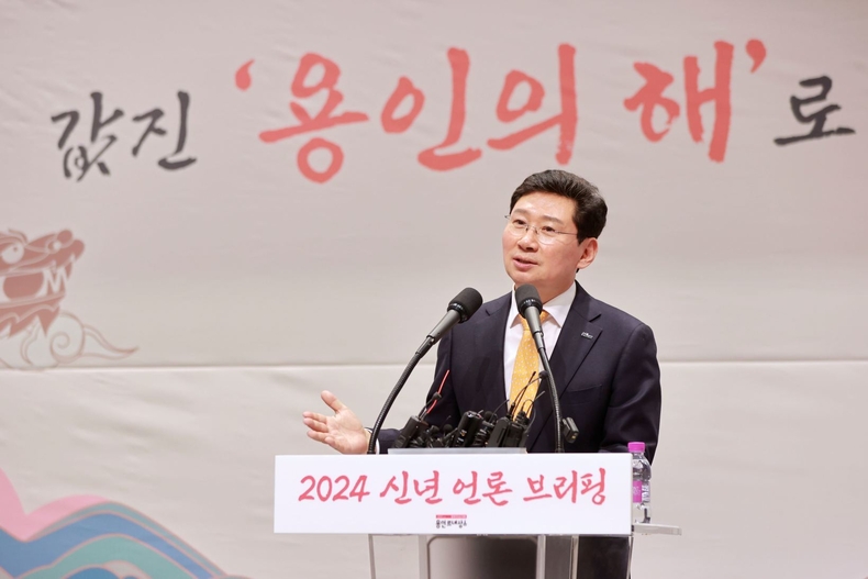 이상일 용인특례시장이 10일 기흥ICT밸리에서 열린 신년 언론브리핑에서 용인반도체클러스터 입주협약 내용을 공개했다(3) ⓒ타임즈