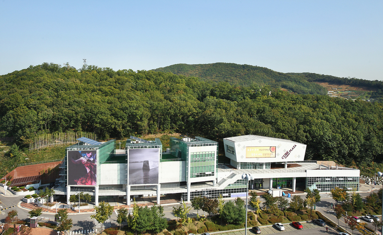 큐브미술관전경 ⓒ타임즈