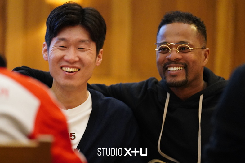 LG유플러스의 콘텐츠 전문 스튜디오인 STUDIO X+U가 스포츠 예능 ‘맨인유럽’을 공개하며 콘텐츠 라인업을 지속 확대한다고 15일 밝혔다. 사진은 맨인유럽 촬영 현장. 1 ⓒ타임즈