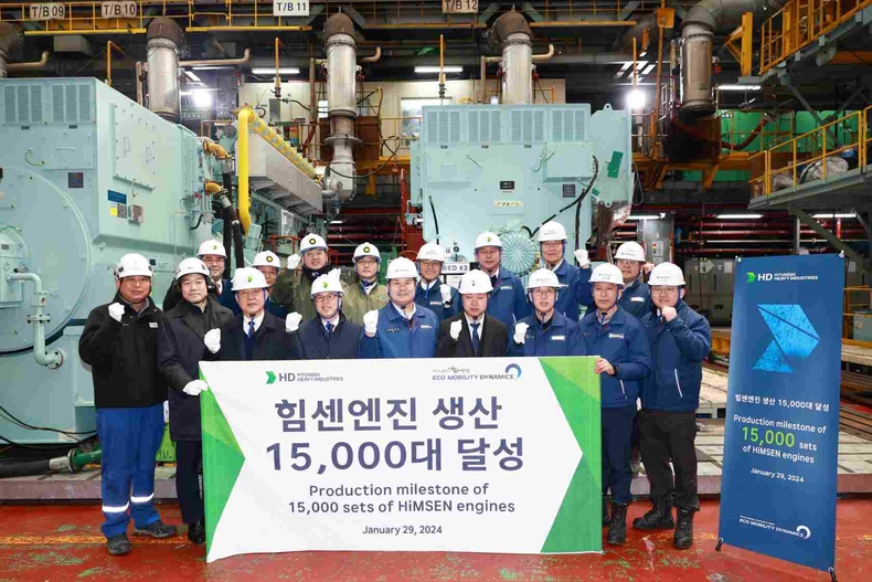사진1. HD현대중공업이 29일(월) 국내 최초로 독자 개발한 ‘힘센엔진(HiMSEN)’의 누계 생산 1만5천대 달성 기념 행사를 가졌다 ⓒ타임즈