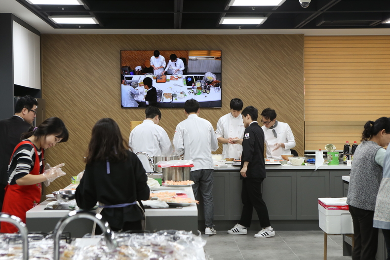 한국마사회 문화강좌 사진은 의정부 쿠킹스튜디오 ⓒ타임즈 