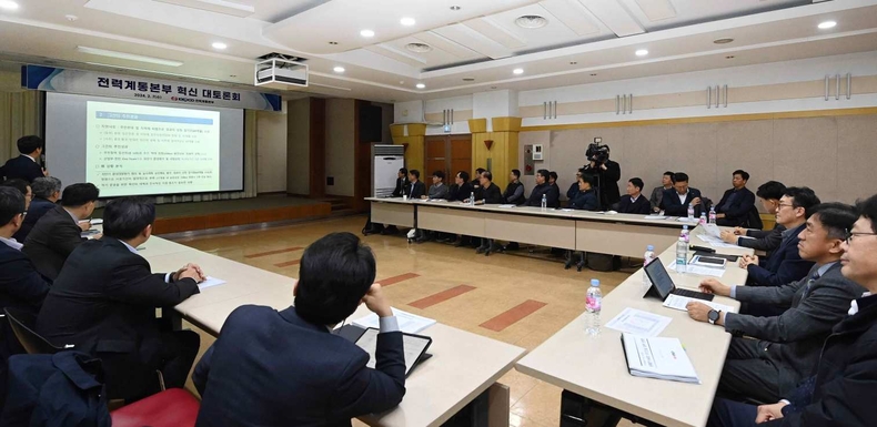(한전 보도사진) 전력고속도로 건설, 사장이 직접챙긴다 ⓒ타임즈