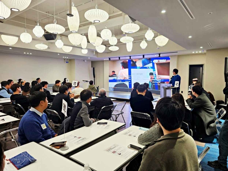 (사진설명) 경과원 창업보육시설 입주기업 간 네트워킹을 진행하고 있는 모습 ⓒ타임즈