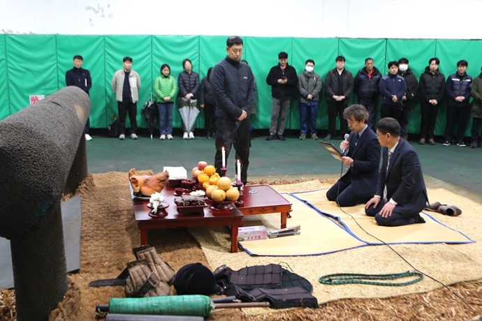 렛츠런팜 제주 씨수말 교배소에서 열린 무사고기원제 현장 ⓒ타임즈