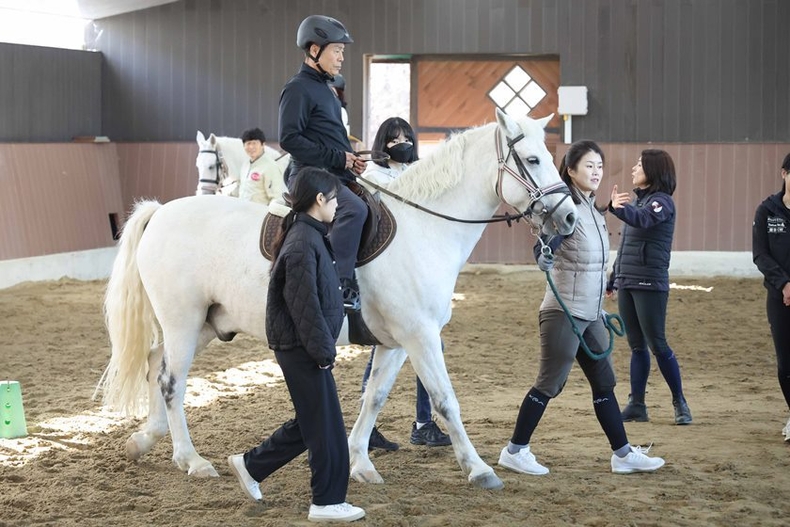 한국마사회 실버힐링승마 강습현장 (2) ⓒ타임즈