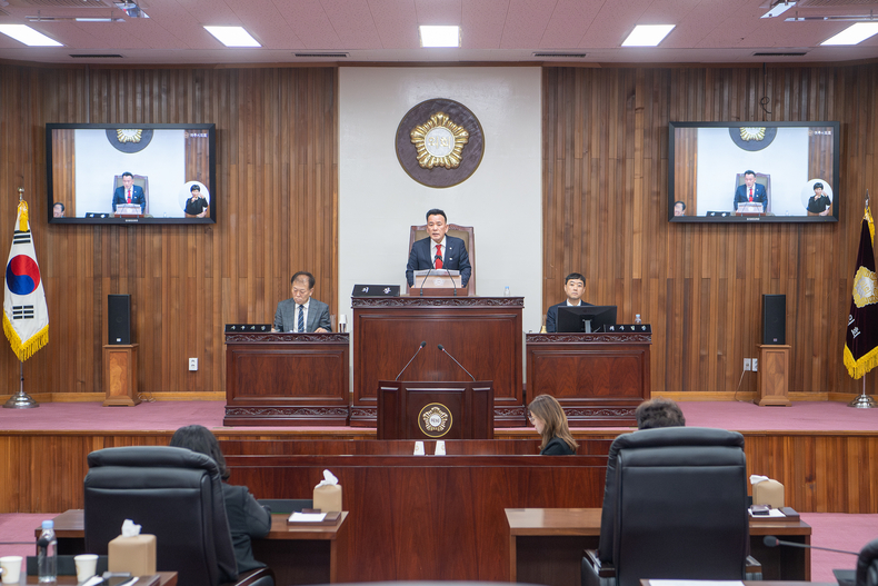 정병관 의장님 개회사 (1) ⓒ타임즈