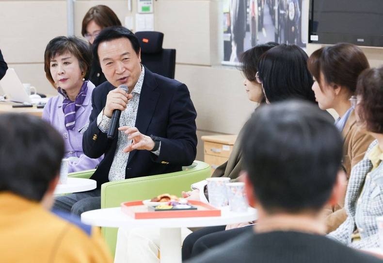 임태희경기도교육감이 15일 경기도교육청국제교육원을 방문한 가운데 인사말씀을 하고 있다 2 ⓒ타임즈 