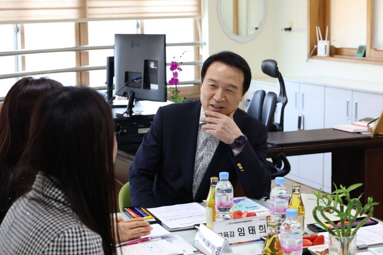임태희경기도교육감이 15일 경기도교육청국제교육원을 방문한 가운데 인사말씀을 하고 있다 4 ⓒ타임즈 