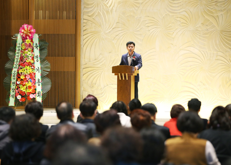 3월 26일(화) 15시 30분 송파구 광고문화회관에서 열린 ‘한국외식업 송파구지회 제37회 정기총회’에 참석했다. 2 ⓒ타임즈 
