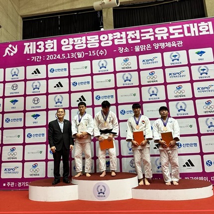 좌측 첫번째 안준성 ⓒ타임즈 