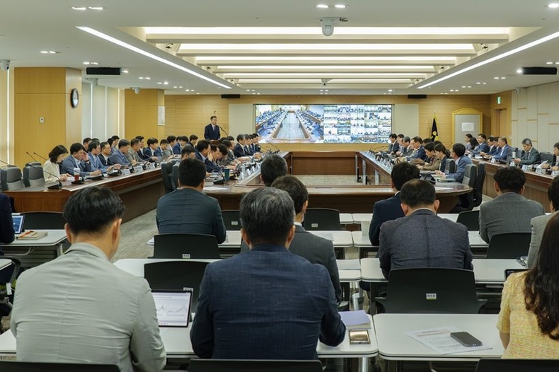 10일(월), 진주 LH 본사에서 ‘공공주택 공급 촉진 점검회의’가 진행되고 있다. ⓒ타임즈 