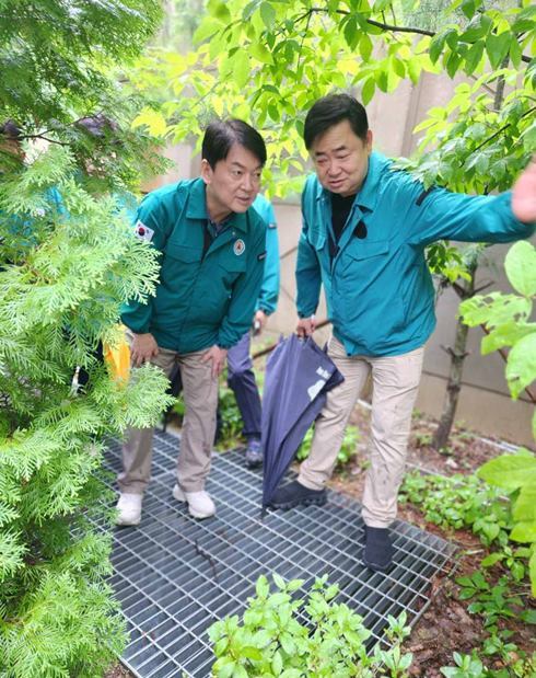 현장점검하는 안철수 국회의원, 김종환 시의원 ⓒ타임즈 