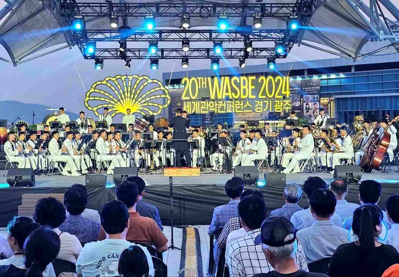 2024 제20회 세계관악컨퍼런스(WASBE)’ 개최를 기념 행사 사진(1) ⓒ타임즈<br>
대한민국 해군본부 군악대 스페셜 콘서트 공연 