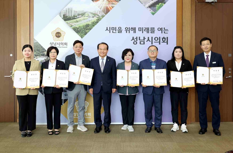 공적심사위원 사진 ⓒ타임즈