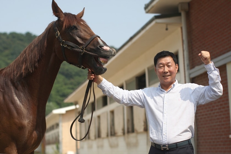 1500승 대기록 주인공 김영관 조교사 ⓒ타임즈 