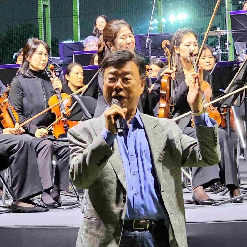 성남종합운동장 보조경기장에서 '2024 성남 드론 라이트쇼 & 뮤직 페스티벌'을 성공적으로 개최 사진(2) ⓒ타임즈