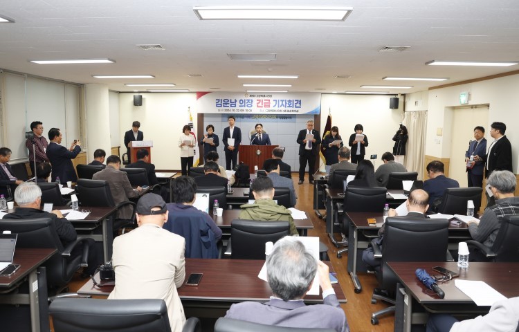 22일 기자회견을 통해, 이동환 시장이 지난 21일 기자회견에서 언급한 '시의회 갑질' 및 '시정 발목잡기' 주장에 대한 입장을 표명했다. ⓒ타임즈 