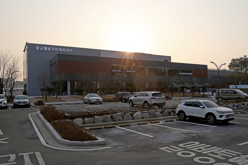 수원도시공사 광교웰빙국민체육센터가 국민체육진흥공단이 주관하는 체육시설 안전경영인증(KSPO45001)을 획득했다. 센터 전경.(사진=수원도시공사 제공) ⓒ타임즈 
