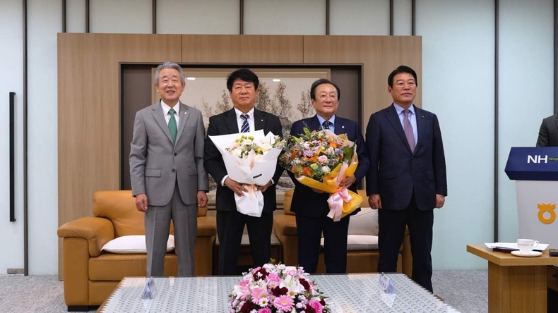 ■ 사진설명 :신협중앙회는 지난 20일(금) ‘2024년 제3차 한국협동조합협의회 회장단 회의’를 개최했다. (좌측부터 강호동 농협중앙회장, 김윤식 신협중앙회장, 김인 새마을금고중앙회장, 최창호 산림조합중앙회장) ⓒ타임즈