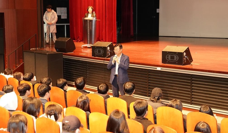신상진 성남시장, 2025년 대학생 지방행정체험 역량교육 참석해 연수생 격려(1) ⓒ타임즈 