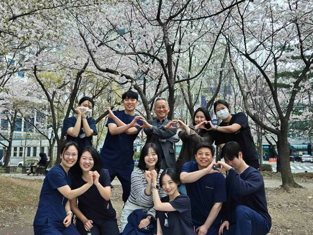분당제생병원_2025벚꽃사진콘테스트 최다득표 1등수상작(재활의학과) ⓒ타임즈 