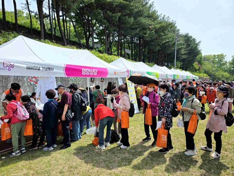 성남시 수정노인종합복지관 어버이날 행사 성황(1) ⓒ타임즈