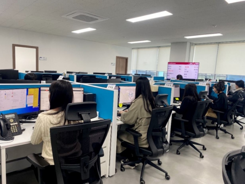 똑버스CS센터 콜상담 장면 ⓒ타임즈