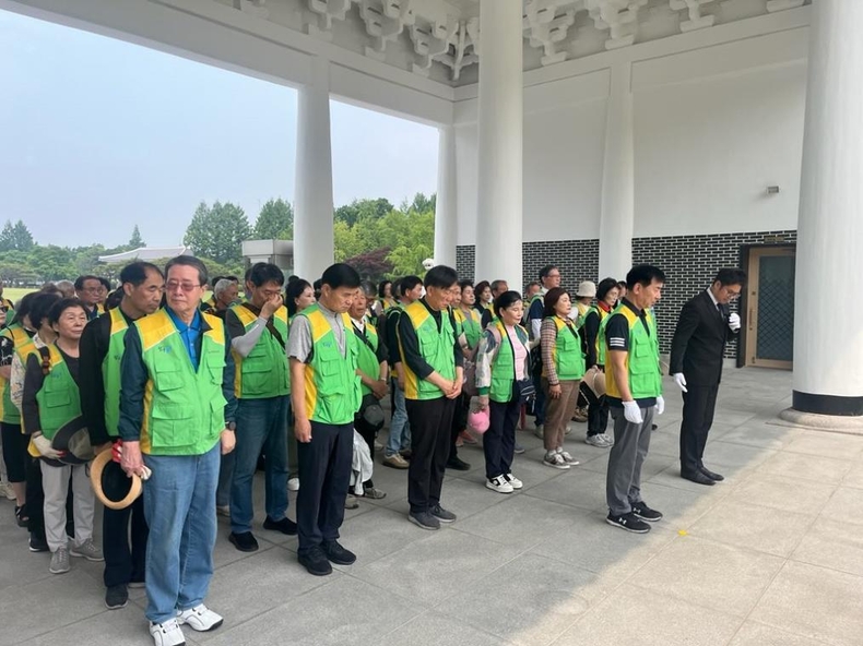 국립현충원 봉사활동 단체사진 ⓒ타임즈
