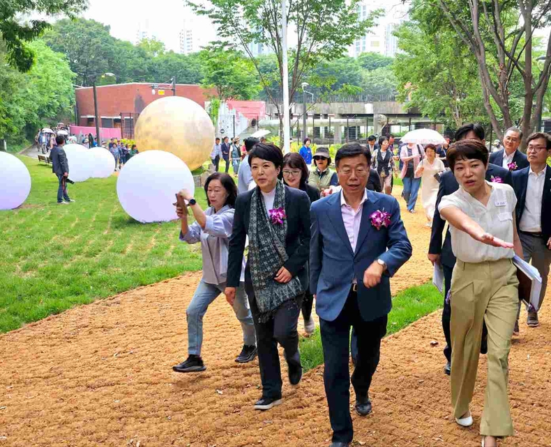 성남 물빛정원 두물길 산책로 개장식 사진(4) ⓒ타임즈