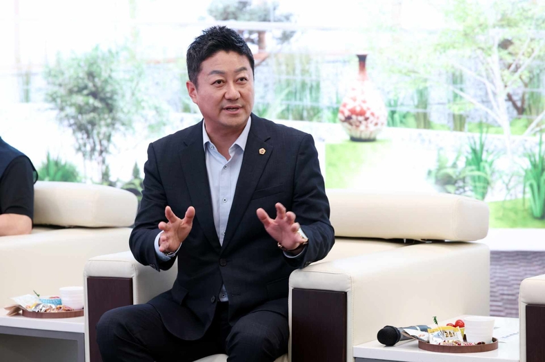 김진경 의장, 소통공간 ‘예담채’ 첫 공식 행사로 의회 청소원과 정담회 열어 ⓒ타임즈