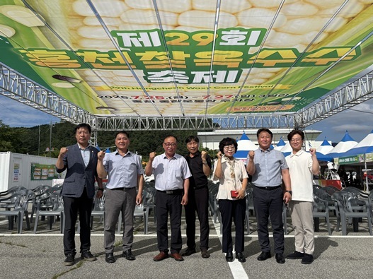 오는 7월 25일 개막하는 ‘제29회 홍천찰옥수수축제’를 앞두고, 23일 행사장을 방문해 현장을 점검하고 준비 상황을 살폈다. 1 ⓒ타임즈 