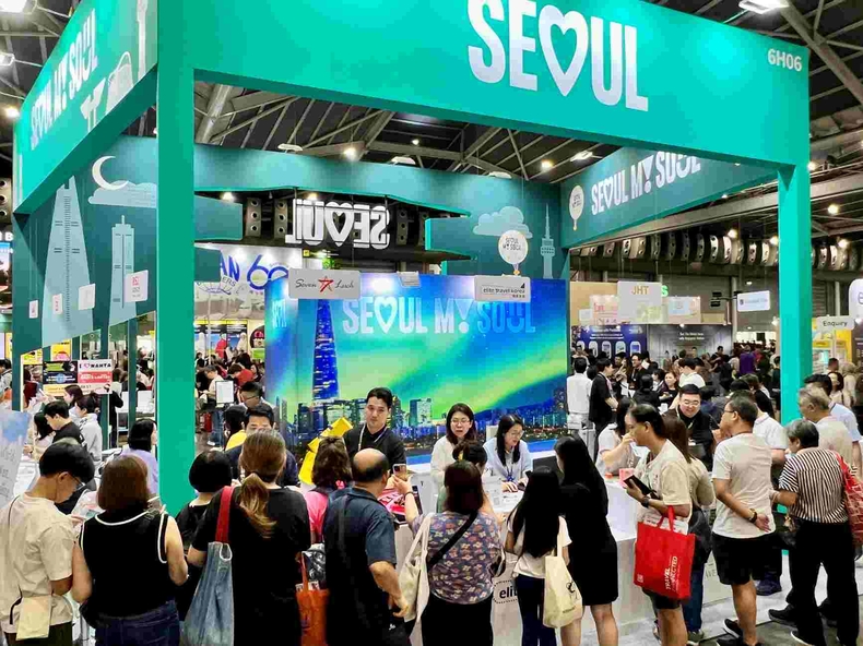 (대표사진) 싱가포르 관광박람회 NATAS Holidays 서울홍보관에 모여든 현지 참관객들 ⓒ타임즈